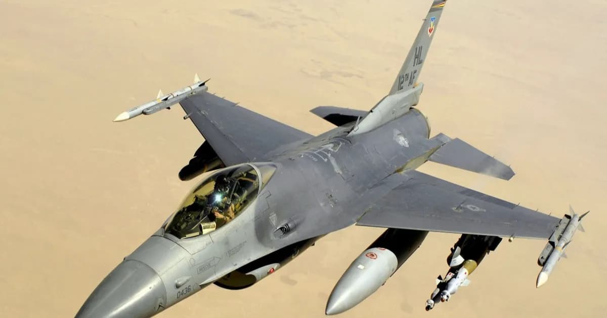 A U.S. Air Force F-16 Fighting Falcon Block 40 aircraft in Iraq
