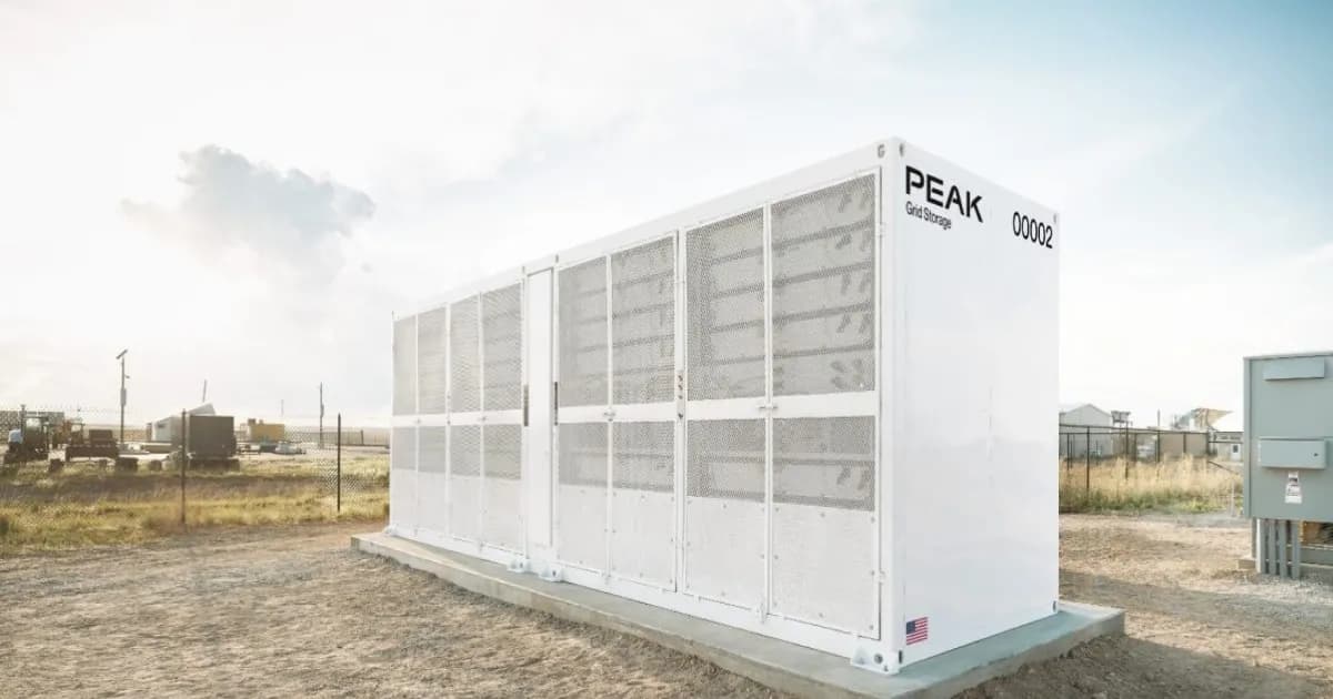 Ilustrasi baterai sodium-ion untuk penyimpanan energi skala grid hasil kemitraan GM dan Peak Energy