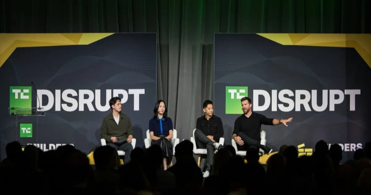 Tiga pendiri startup dan investor berbagi strategi cari pelanggan startup di panggung TechCrunch Disrupt.