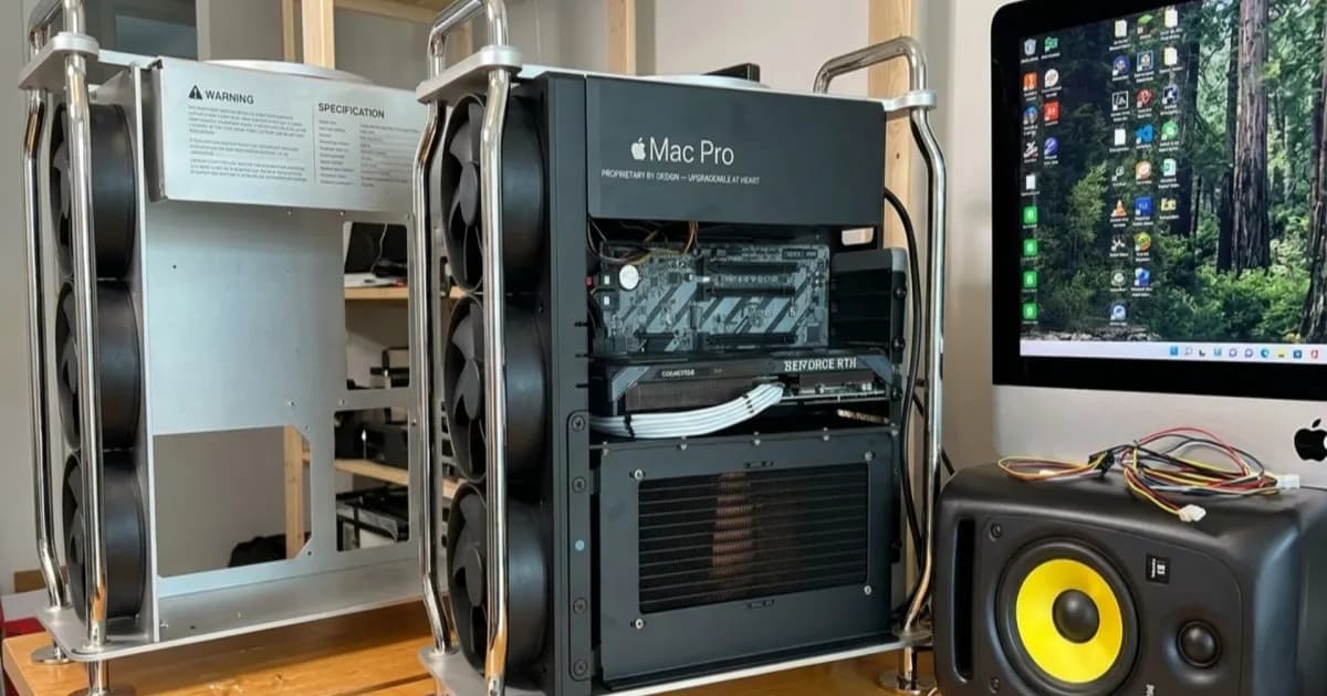 Casing Apple Mac Pro 2019 dengan eksterior aluminium berlubang yang dikenal sebagai Cheesegrater