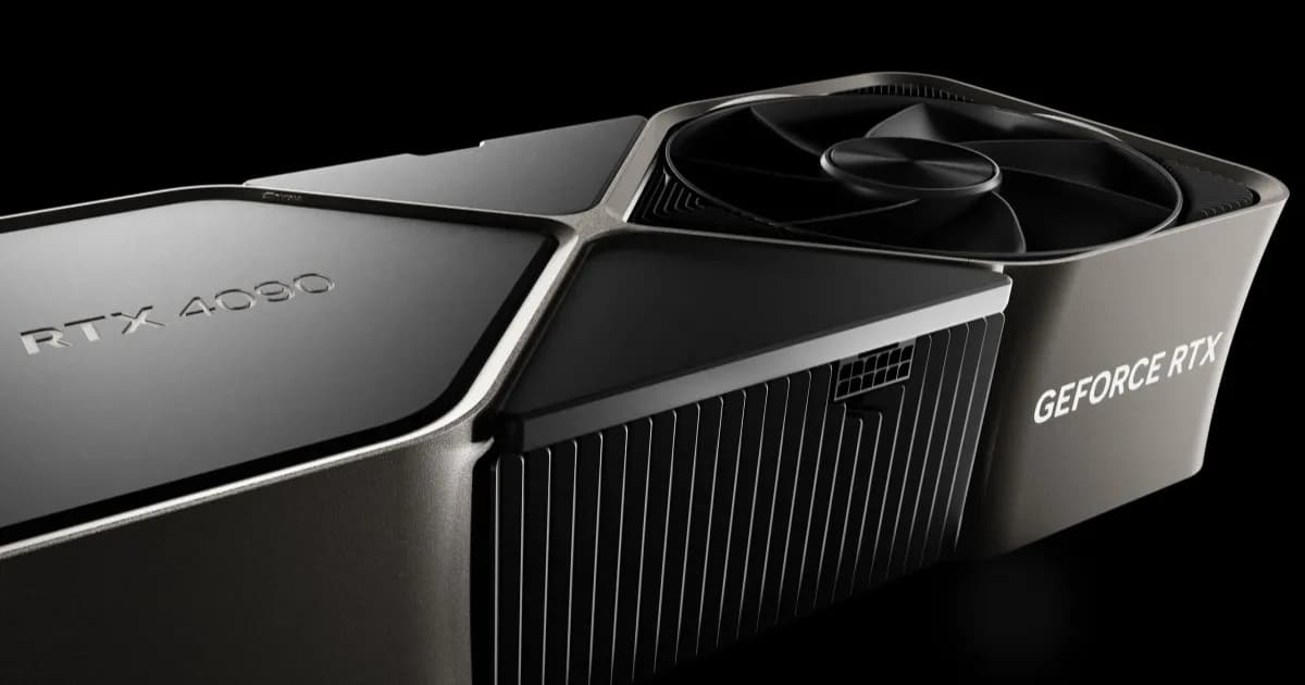 Kartu grafis Nvidia GeForce RTX 4090 dengan shroud perak dan kipas menghadap ke atas berlatar hitam