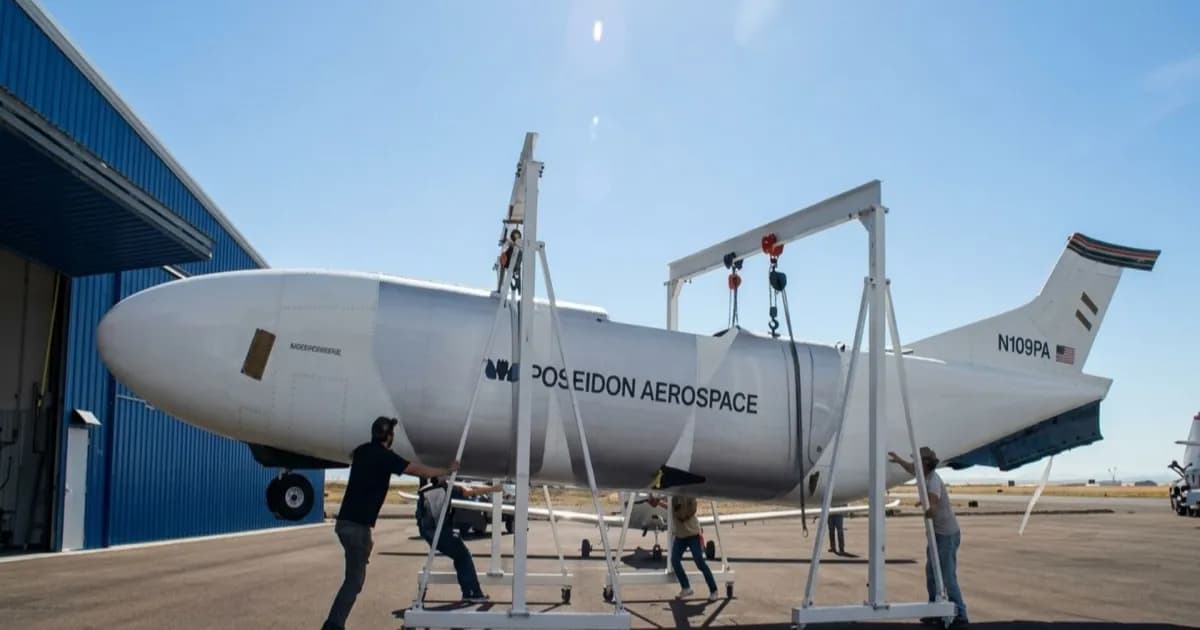 Drone kargo otonom Egret Poseidon Aerospace tanpa kokpit dengan rentang sayap 50 kaki