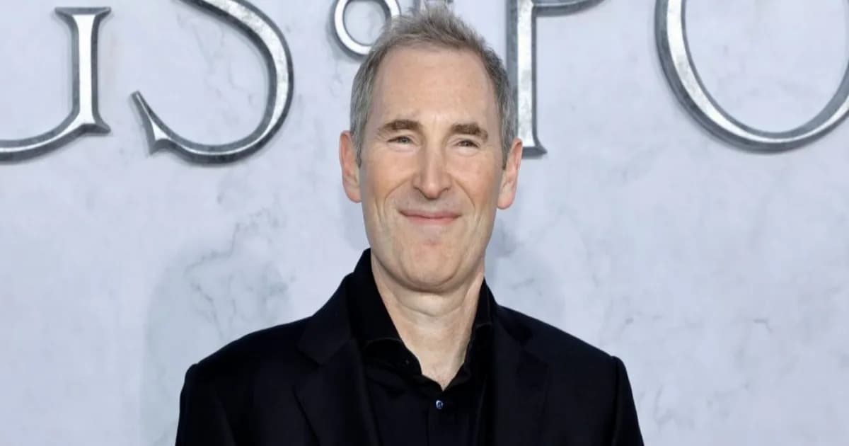 Andy Jassy CEO Amazon saat menyampaikan target AWS pendapatan triliun dolar dalam panggilan pendapatan kuartalan