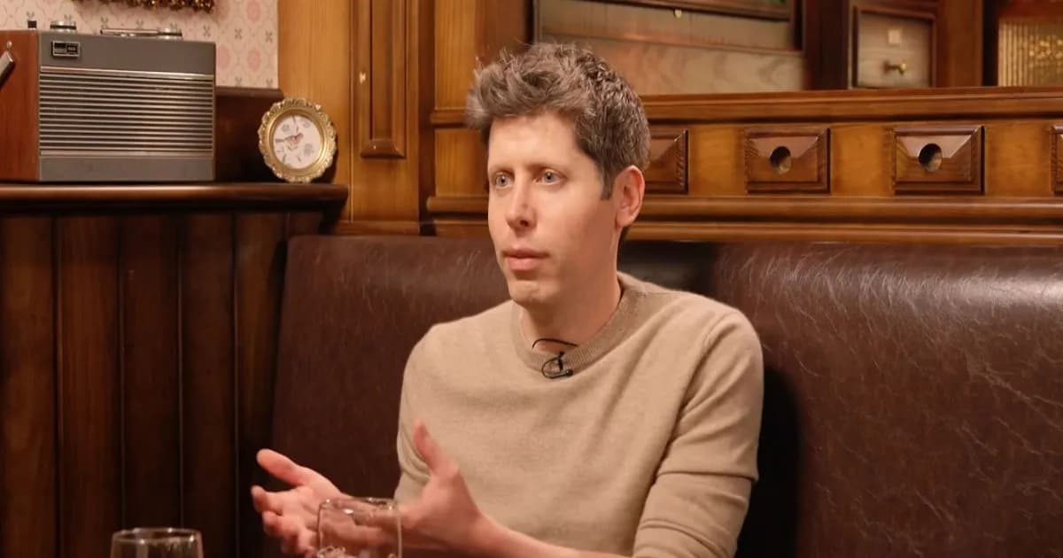CEO OpenAI Sam Altman saat memberikan pernyataan dalam wawancara mengenai penggunaan RAM di PC rumahan untuk AI lokal