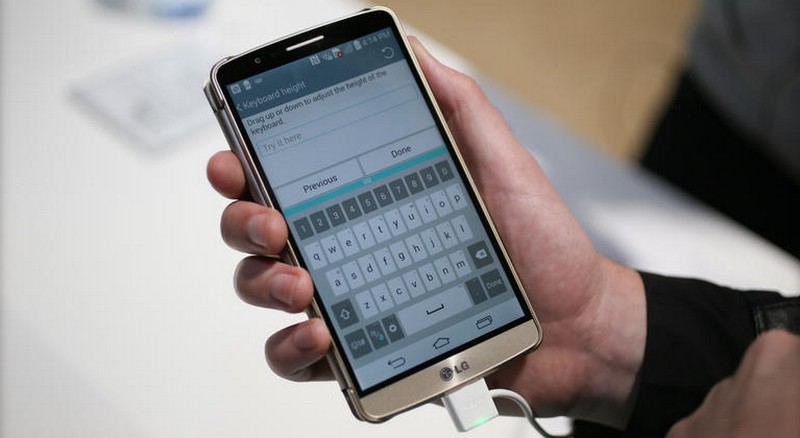 LG G3 dengan smart keyboard