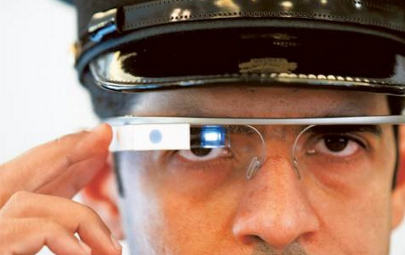 Polisi India pakai Google Glass