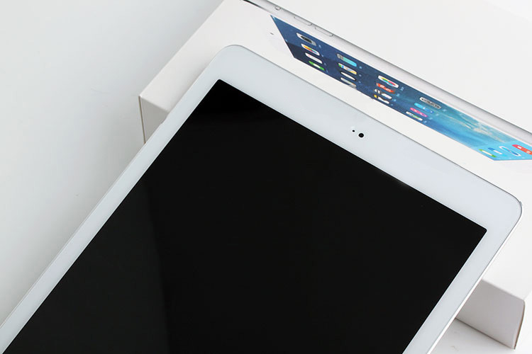 Alleged-iPad-Air-2iPad-6-dummy-design-leaks-out-Touch-ID-fingerprint-scanner-is-a-go