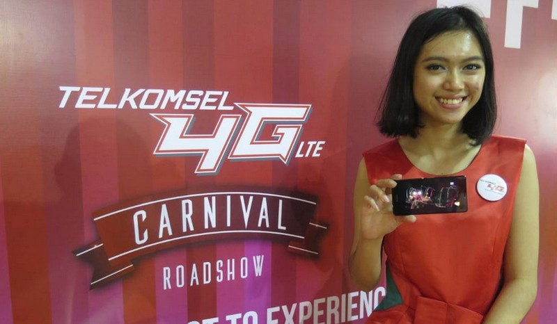Telkomsel 4G LTE Carnival Bali SPG