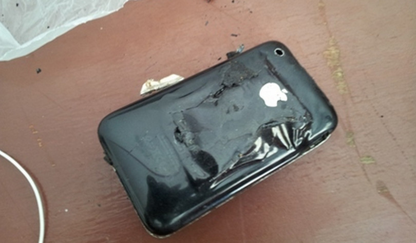 iPhone meledak di Pondok Pinang