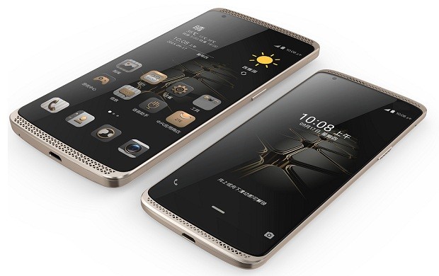 ZTE_AXON_and_the_newly_launched_AXON_mini-620x390