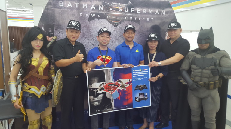 Isi Pulsa XL, Bisa Bawa Pulang Merchandise Batman Vs Superman