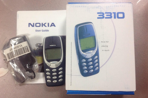 Nokia 3310 box