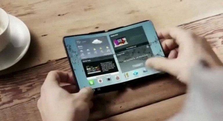 Samsung Percepat Pengembangan Ponsel Lipat