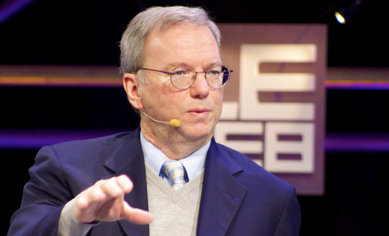 Mantan CEO Google Eric Schmidt Lengser dari Alphabet