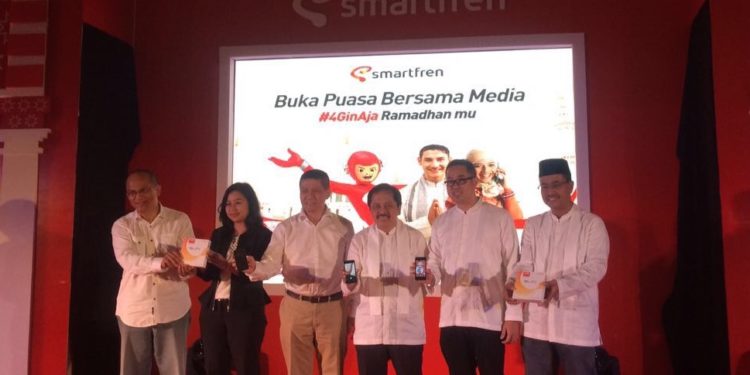 Smartfren Hadirkan Paket Bundling Evercoss Winner T 4G 