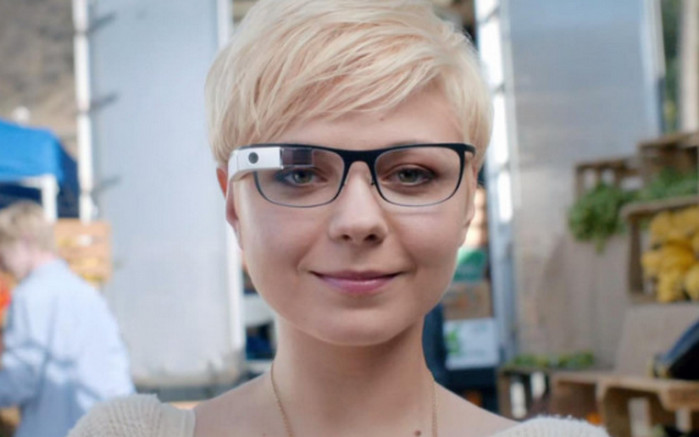 Aneh, Google Glass Versi Baru Pakai Baterai AA