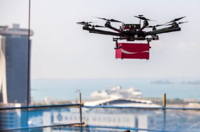 Pelanggan di Selandia Baru Terima Antaran iPhone 7 dari Drone