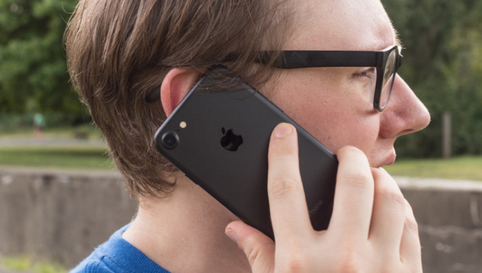 Pengguna iPhone 7 Keluhkan Kualitas Suara Panggilan Telepon