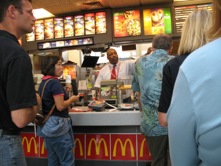 Tak Perlu Antri, Pesan dan Bayar McDonalds Nanti Bisa Lewat Ponsel
