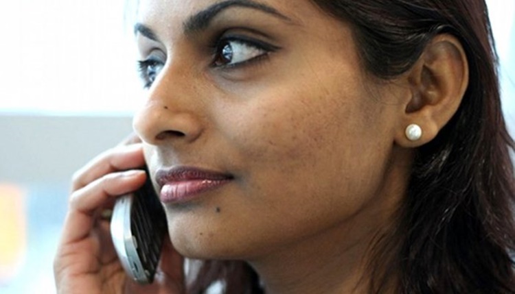 Wanita Jomblo di Negara Ini Dilarang Pakai Ponsel