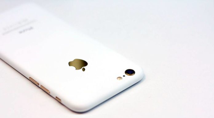 iPhone 7 Jet White