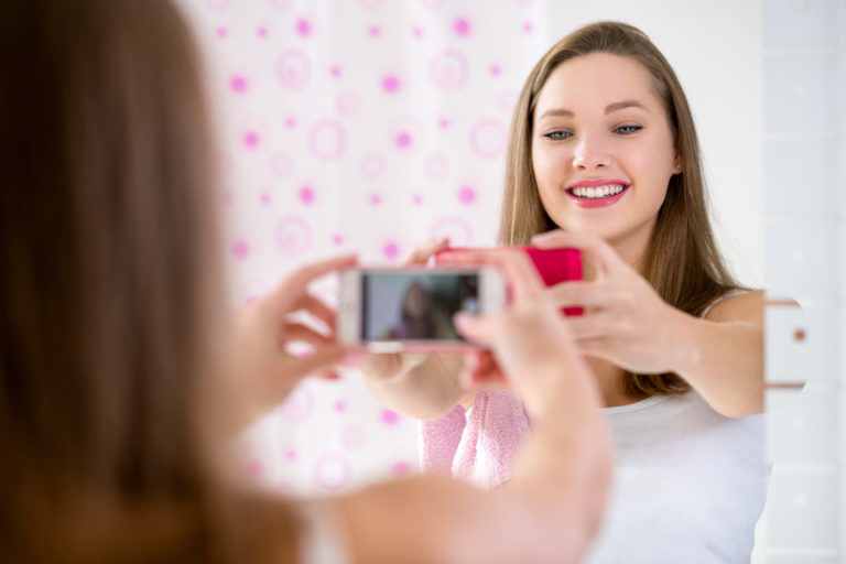 Selfie Lover, Mana yang Anda Pilih dari 3 Smartphone Selfie Ini?