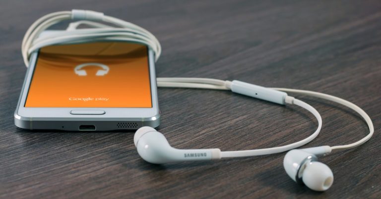 Munculkan Lirik Lagu Kesukaan di Android