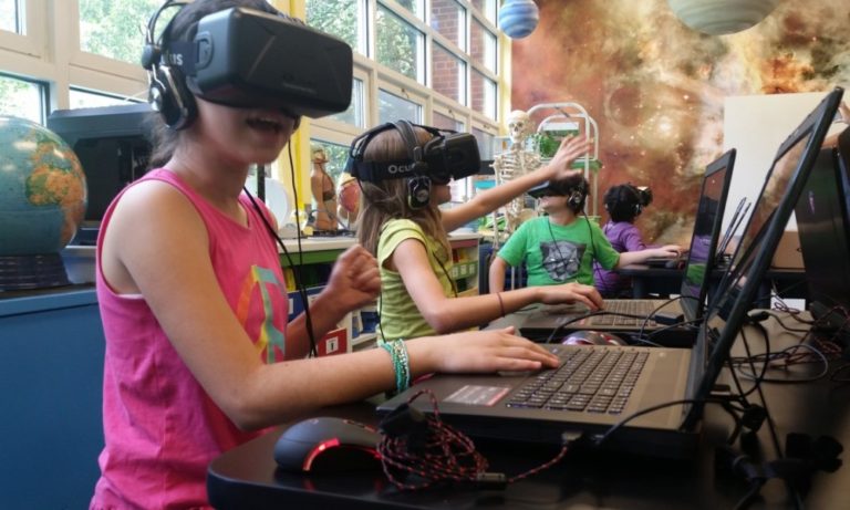 Virtual Reality Konsep Baru dalam Pendidikan Masa Depan