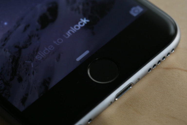 Ternyata Steve Jobs Ingin Tombol Back Ada di iPhone