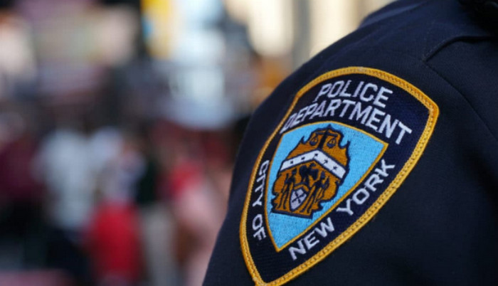 NYPD Tak Lagi Pakai <i></noscript>Smartphone</i> ‘Kebal Peluru’