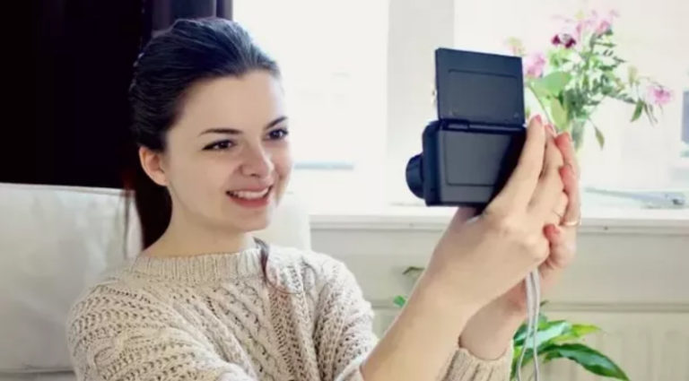 3 Kamera Mirorless yang Cocok untuk Vlogging