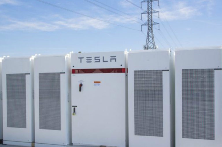 Elon Musk Rampungkan Powerbank Raksasa dalam 100 Hari