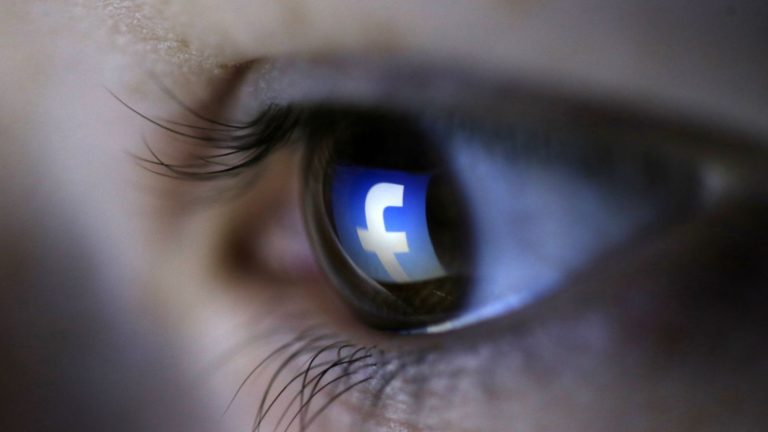 Karyawan Facebook Dipecat karena ‘Ngintip’ Wanita