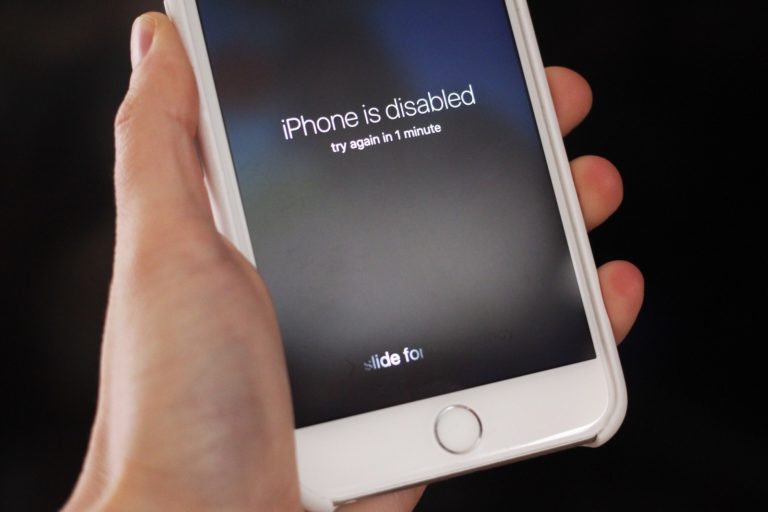 Duh! iPhone Terkunci 47 Tahun Gara-gara Balita