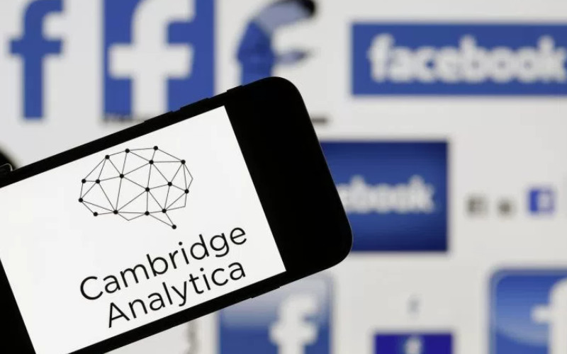 Data Dicuri Cambridge Analytica