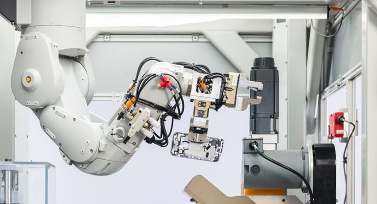 Robot daur ulang