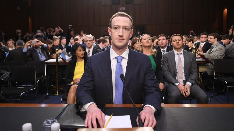 Teori Konspirasi tentang Facebook