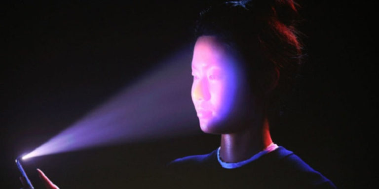 Keren, Face ID iPhone X Bakal Pindai Pembuluh Darah Wajah!