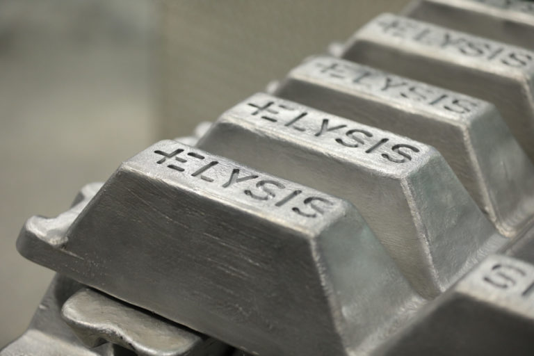 Apple Suntik Rp 139 Miliar ke Pabrik Aluminium Ramah Lingkungan