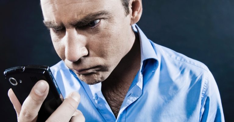 Orang Dewasa Lebih Rentan Terkena Ancaman Online