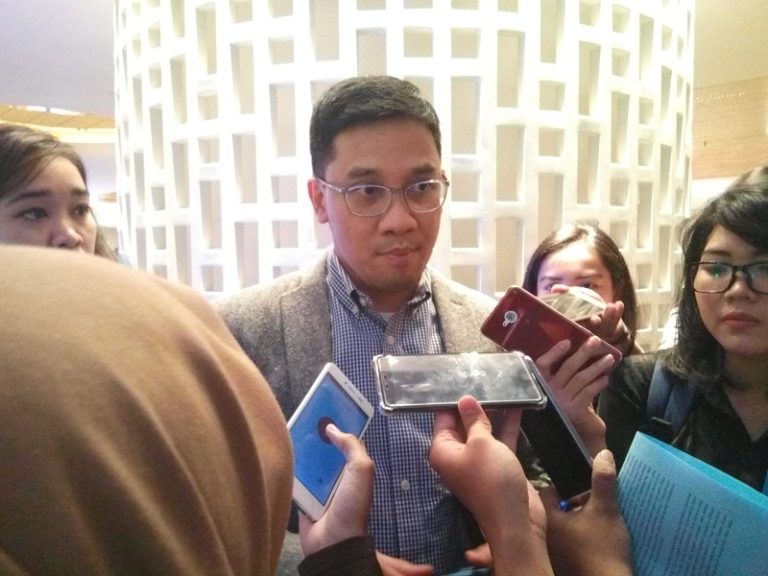 Samsung Tak Mau Terjebak Perang Hardware