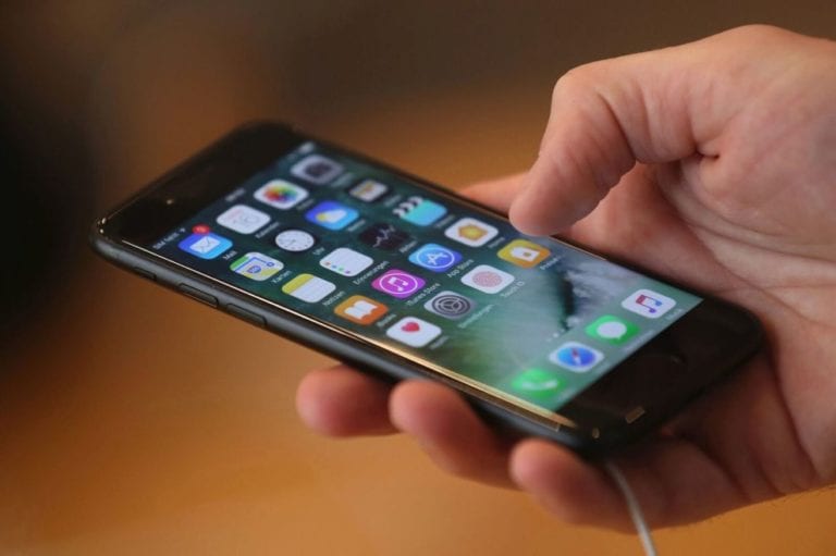 Pengadilan Australia Denda Apple Rp 87 Miliar