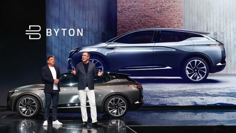 Startup Mobil Listrik China Ini akan Saingi Tesla