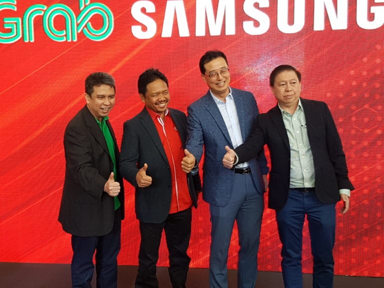 Grab, Telkomsel dan Samsung Luncurkan Smartphone Khusus Driver