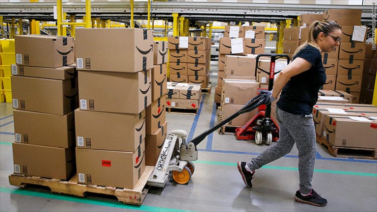 Barengan Mogok Kerja, Ada Apa dengan Karyawan Amazon Eropa?