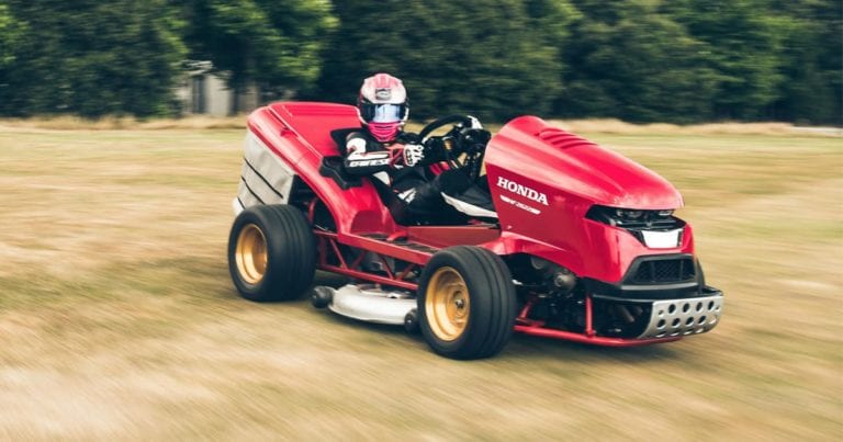 Wow! Mesin Pemotong Rumput Ini Bisa Digeber 240 Km/jam