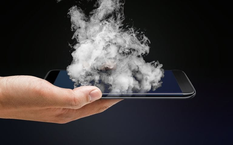 Lagi, iPhone Meledak dan Melukai Pengguna