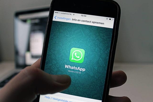 Pengguna WhatsApp Bisa Tambah Kontak via QR Code
