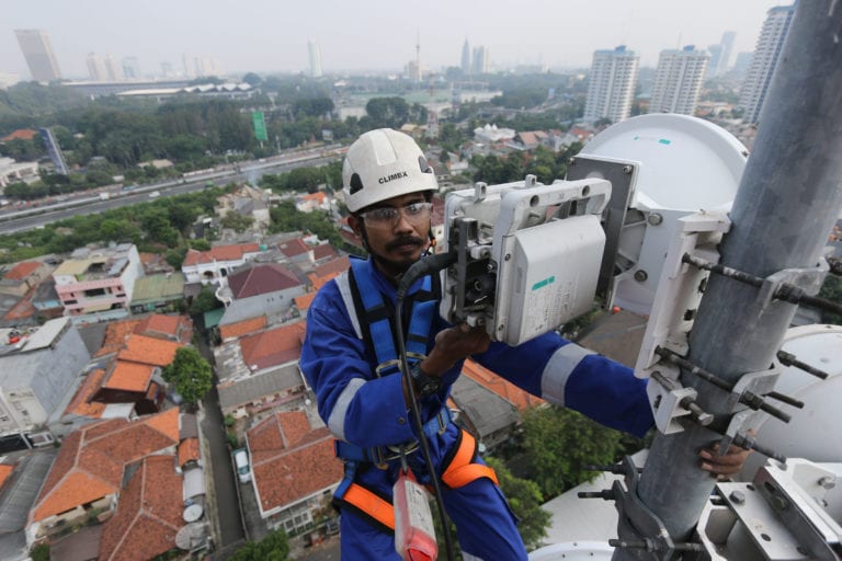 Pendapatan XL Tumbuh 12% dari Hasil Jualan Internet