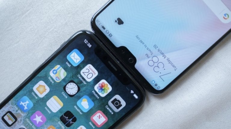 Jualan smartphone berponi